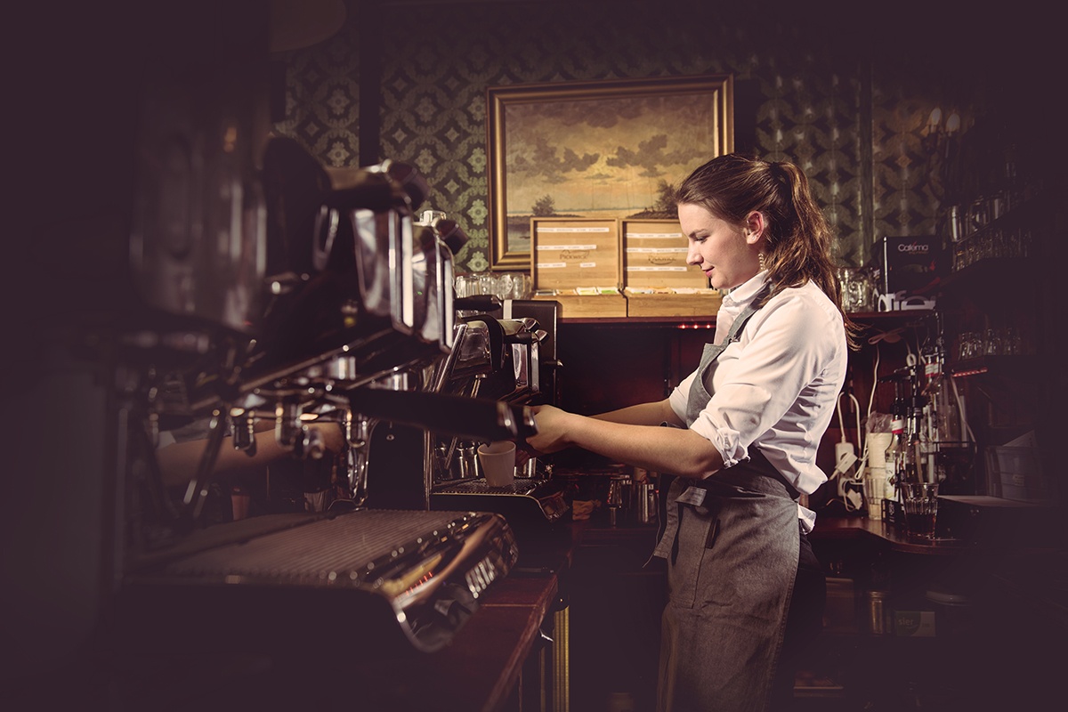 JoostvanBaarsFotografie_LR_JVB_5711 Nielz barista aan het werk